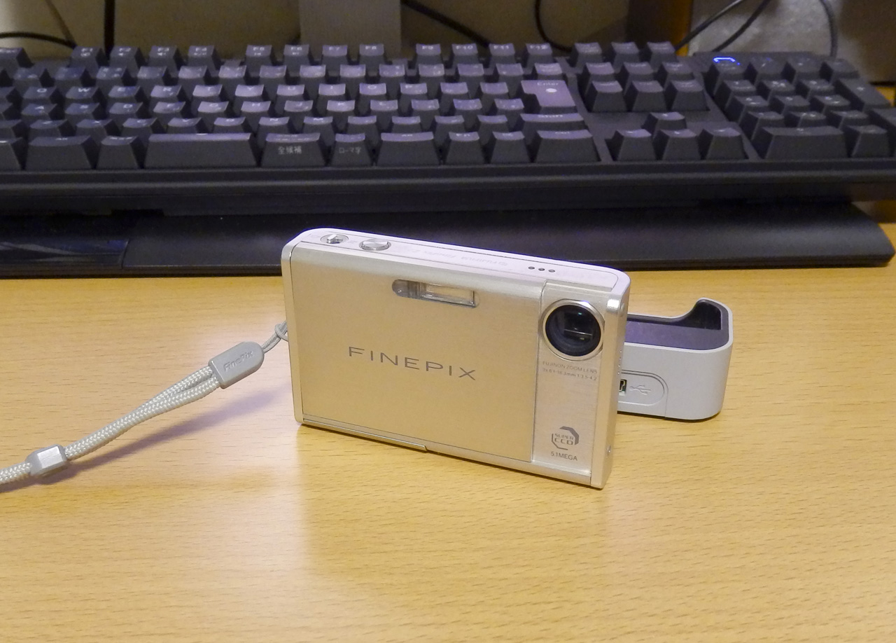 FINEPIX Z2様御近影。